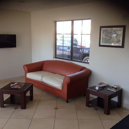 Executive Inn Groves Εξωτερικό φωτογραφία